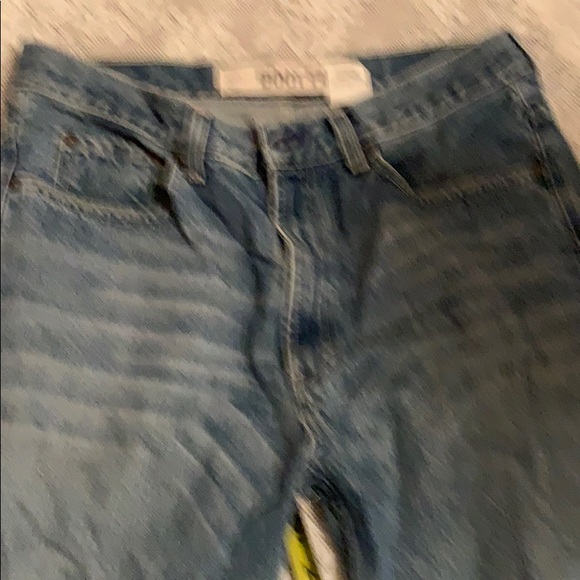 GAP BOOT FIT BLUE JEANS. SIZE 33” X 30”. - Picture 5 of 11